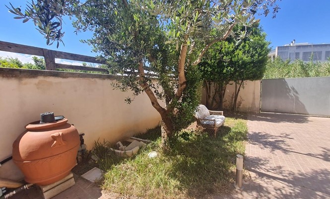 Laboratorio in Vendita a Lecce - via  Marco Basseo - Centro Storico