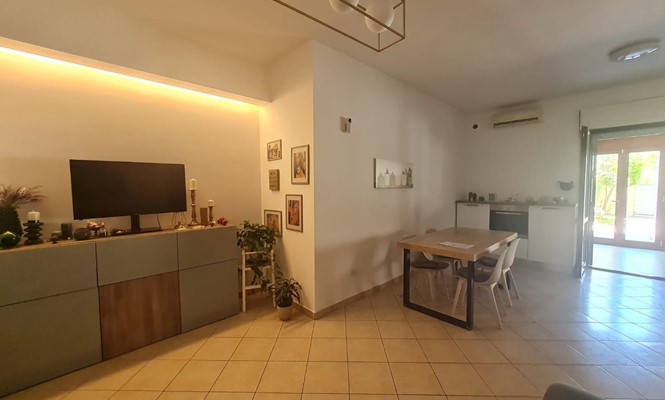 Laboratorio in Vendita a Lecce - via  Marco Basseo - Centro Storico