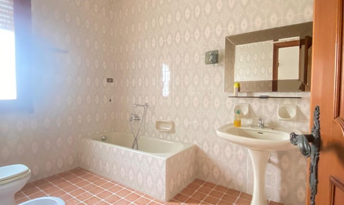 /public/fotoimmobili/1363000-hghovj95y4.jpg.ashx?width=670&height=400&mode=crop