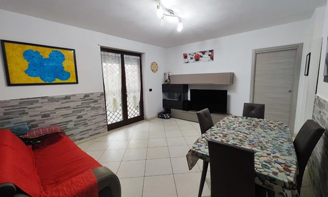 Magazzino in Vendita a Lecce - via  di Leuca - Leuca