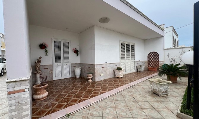 /public/fotoimmobili/1395064-dw75bk.jpg.ashx?width=670&height=400&mode=crop