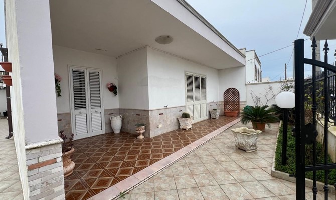 /public/fotoimmobili/1395064-vmx39cp.jpg.ashx?width=670&height=400&mode=crop