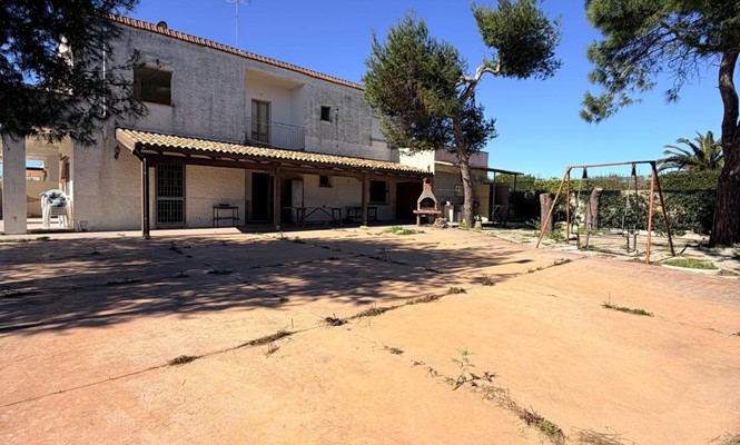 Locale commerciale Commerciale a Lecce - via Lupiae - Partigiani