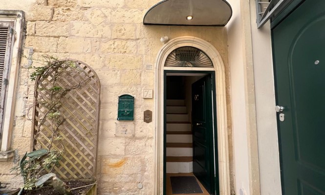 Stabile/palazzo in Vendita a San Donato -  Donato di Lecce