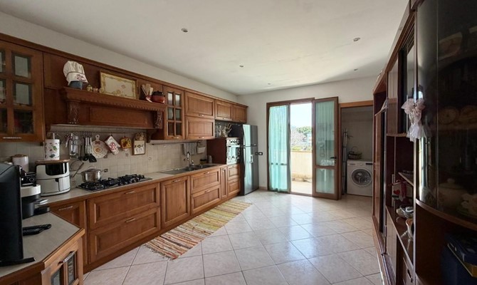 /public/fotoimmobili/1406526-cgq23m.jpg.ashx?width=670&height=400&mode=crop