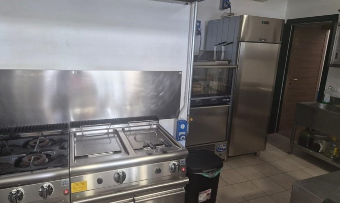 /public/fotoimmobili/1409548-uti56ezj.jpg.ashx?width=670&height=400&mode=crop