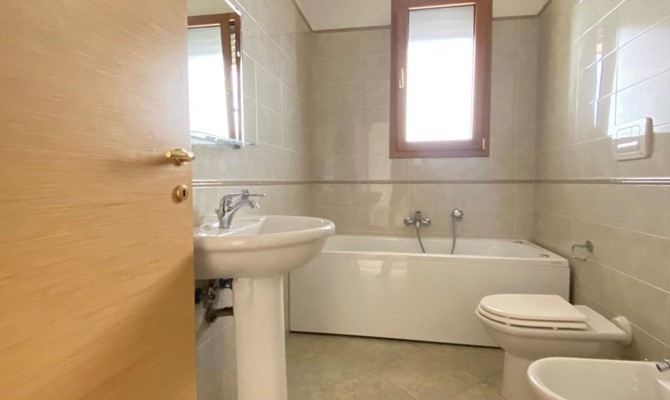 /public/fotoimmobili/1449031-3mcf96u.jpeg.ashx?width=670&height=400&mode=crop